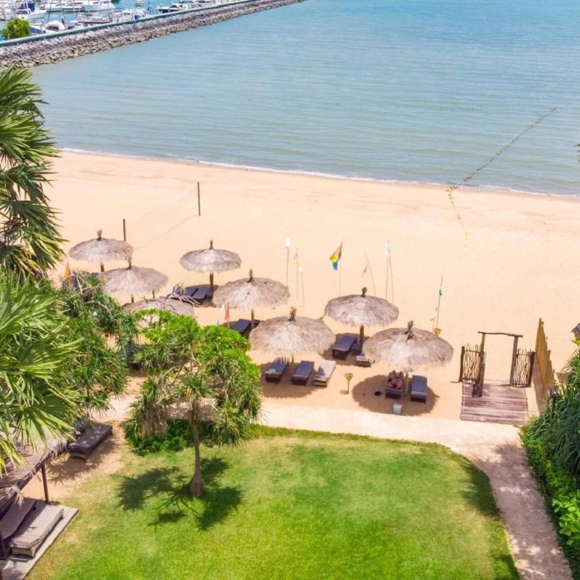 芭特尼海滩度假酒店 纳仲天 外观 照片