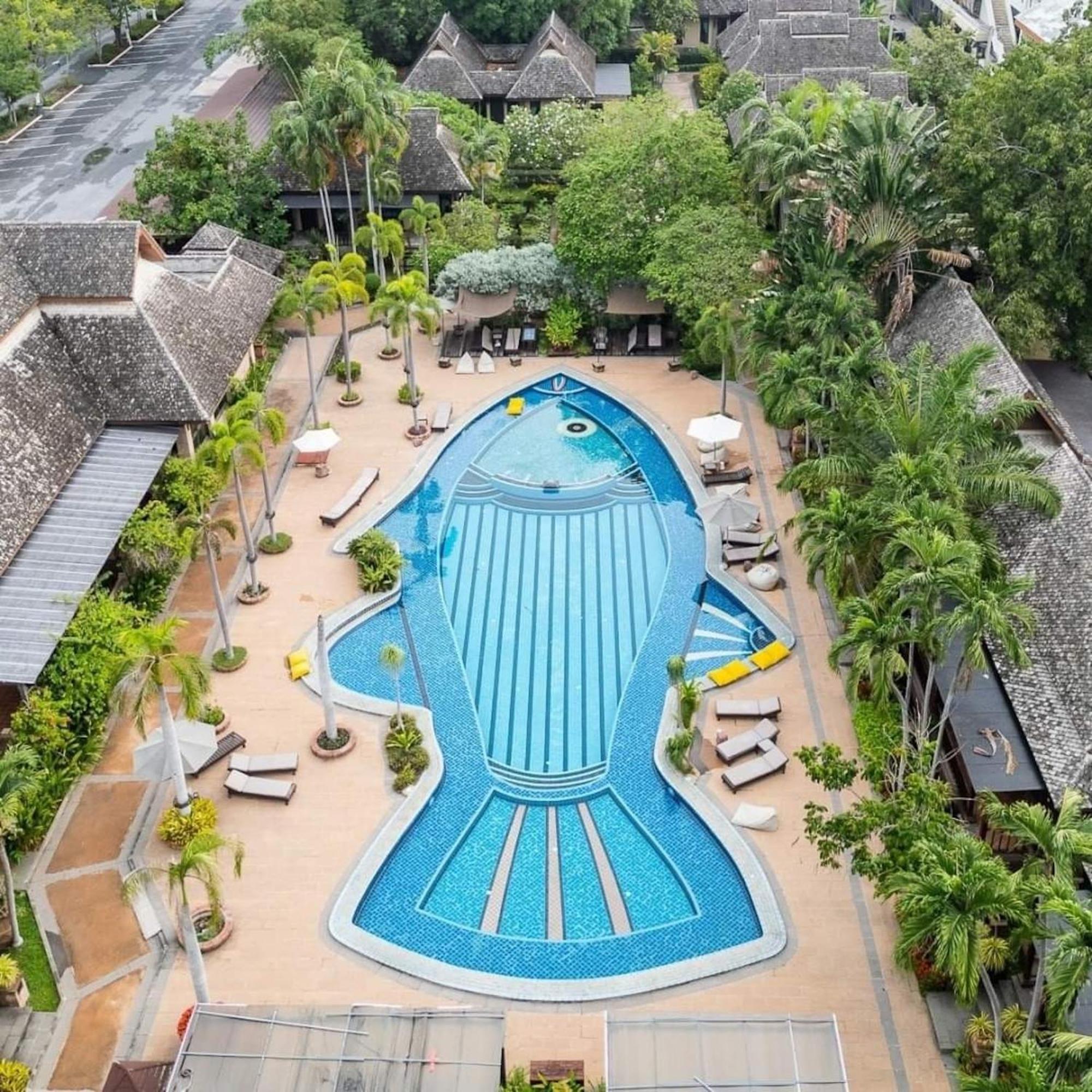 芭特尼海滩度假酒店 纳仲天 外观 照片